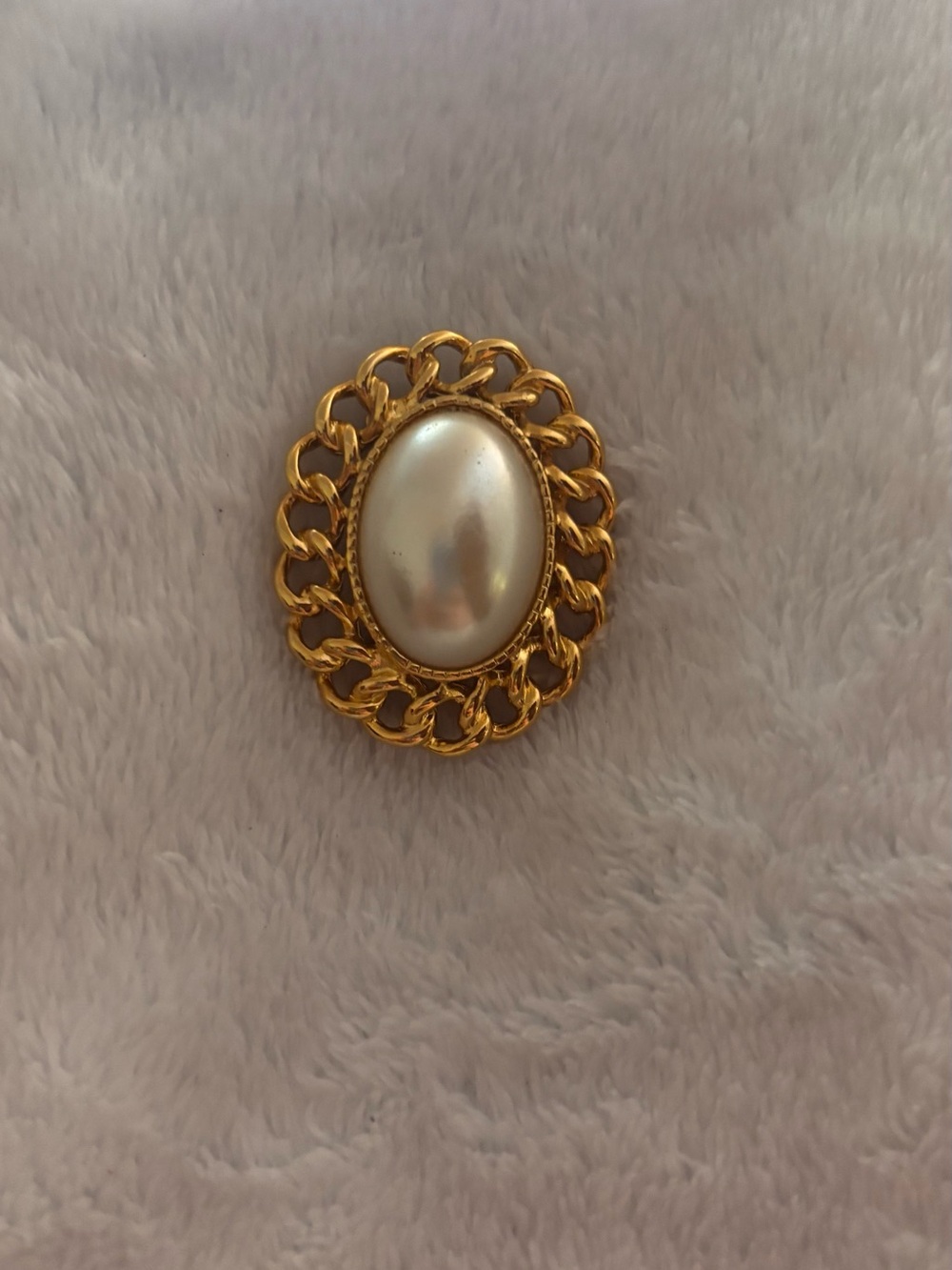 Vintage Gold and Ivory Oval Pearl Brooch